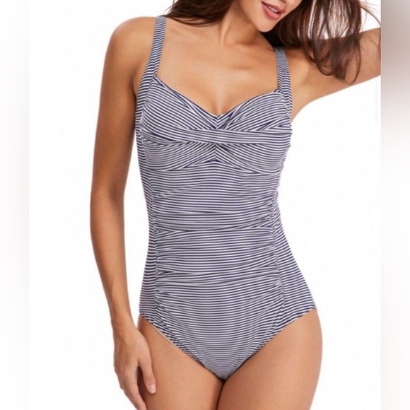 NIP TUCK SWIM Other - NIP TUCK Women’s SWIMSUIT TUMMY CONTROL ONE PIECE SIZE 6